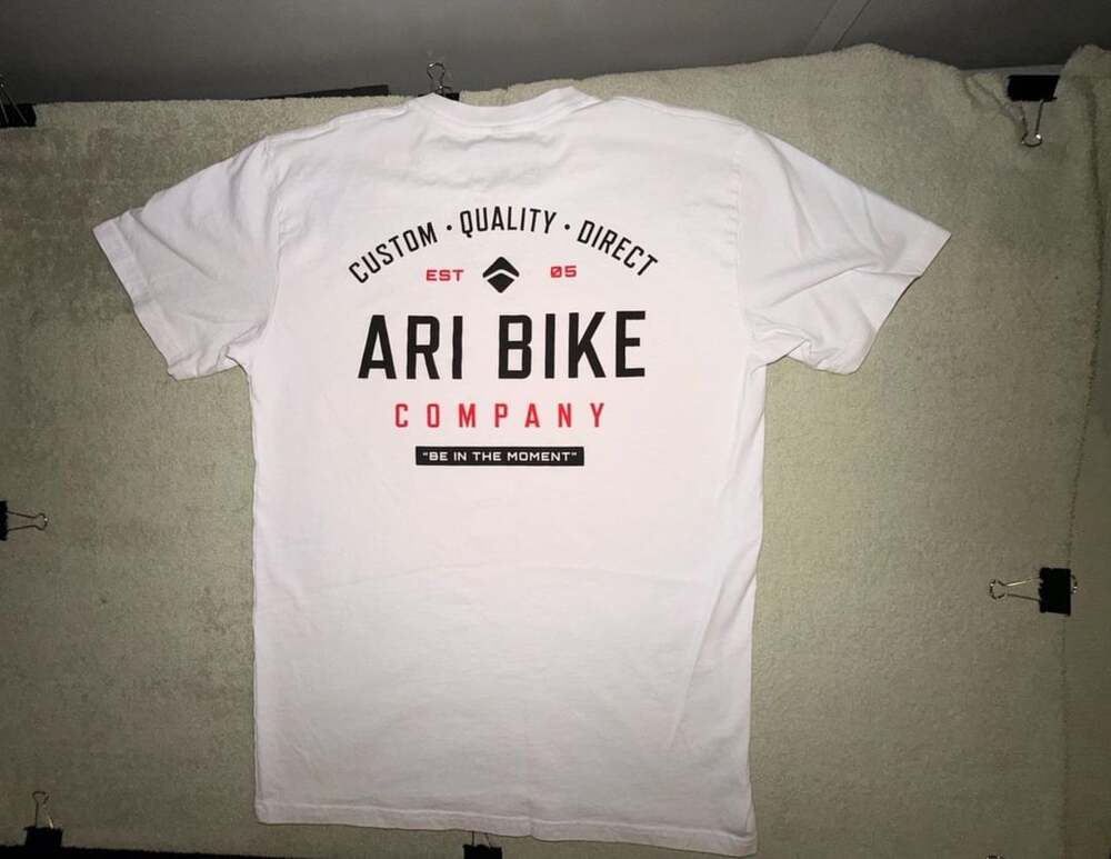 Ari Bikes Astra CQD Short Sleeve Tee Size Medium White Logo T-Shirt